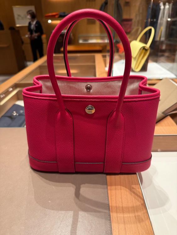 ネオガーデンパーティ（ブランドバッグ）の商品画像 - 査定依頼日：2025年9月4日 - 最高査定価格：750,000円