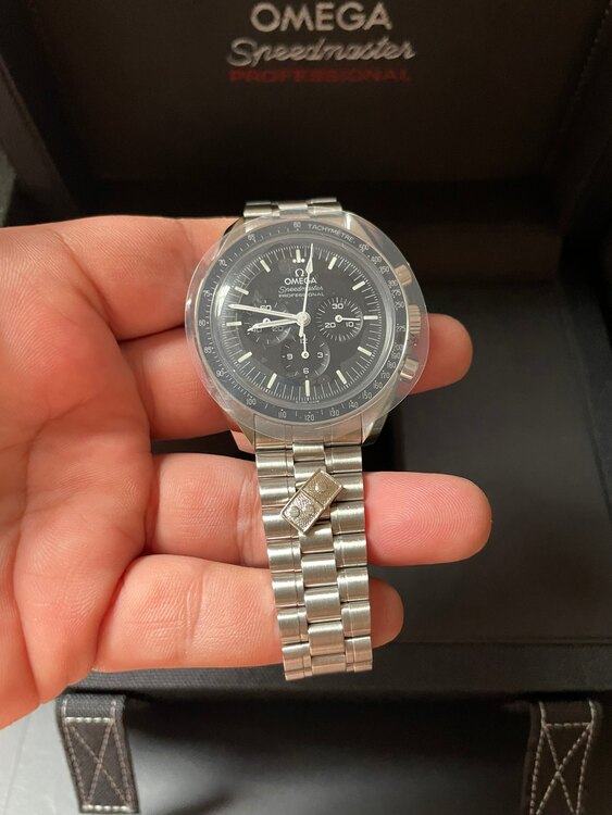 オメガ スピードマスター ス（高級時計）の商品画像 - 査定依頼日：2025年5月23日 - 最高査定価格：900,000円