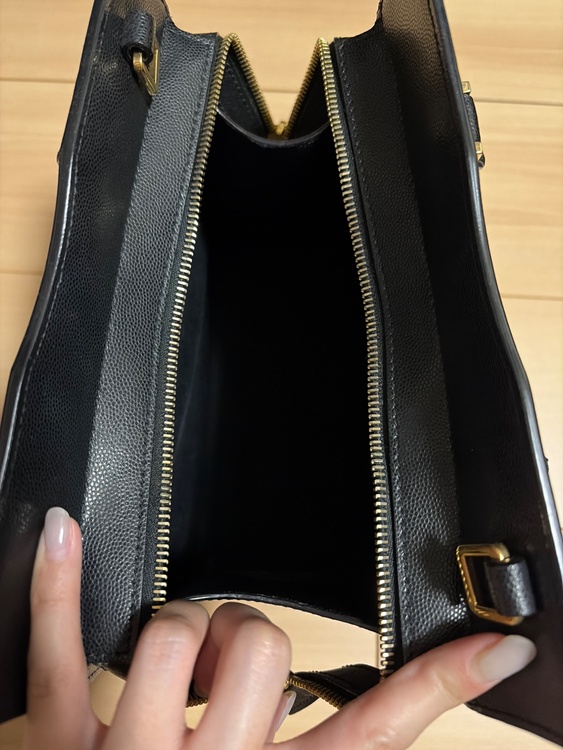 イブサンローラン  （ブランドバッグ）の商品画像 - 査定依頼日：2026年4月11日 - 最高査定価格：130,000円