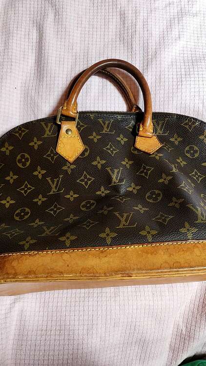 ルイヴィトン アルマ （ブランドバッグ）の商品画像 - 査定依頼日：2025年3月13日 - 最高査定価格：28,000円
