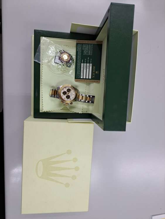 ロレックス デイトナ 116523（高級時計）の商品画像 - 査定依頼日：2025年5月9日 - 最高査定価格：2,800,000円