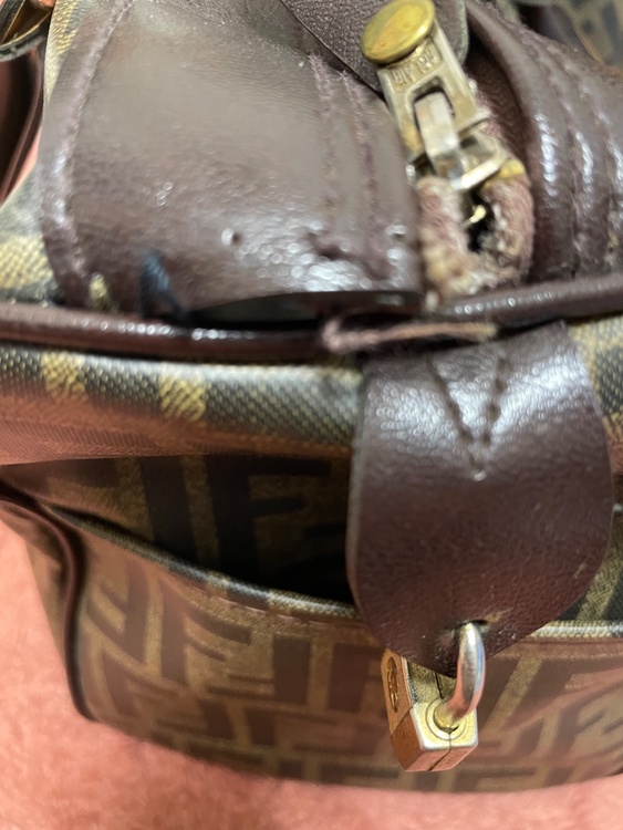 フェンディ  （ブランドバッグ）の商品画像 - 査定依頼日：2025年12月6日 - 最高査定価格：45,000円