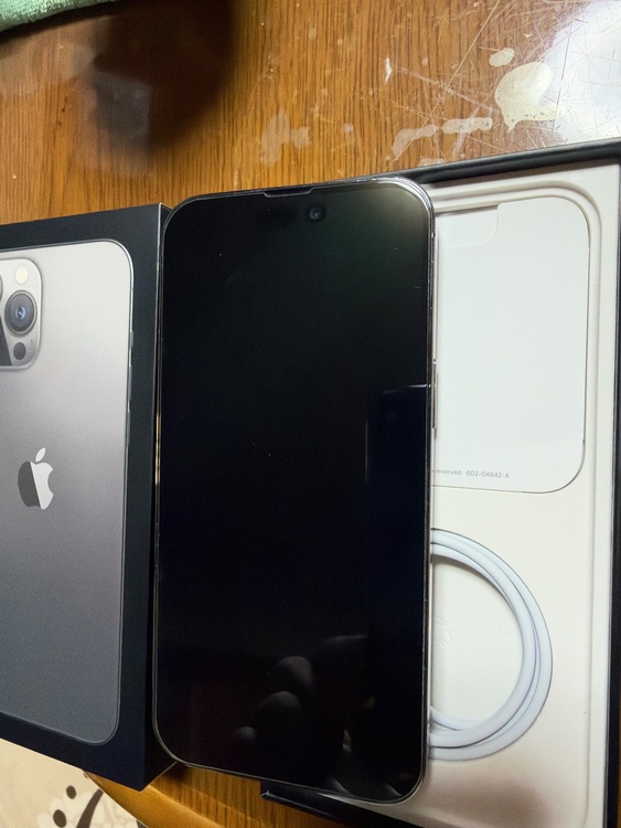 iPhone iPhone 14 Pro Max 256GB docomo（スマホ）の商品画像 - 査定依頼日：2026年10月3日 - 最高査定価格：81,000円