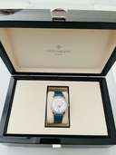 パテックフィリップ アニュアルカレンダー 4947G（高級時計）の商品画像 - 査定依頼日：2023年2月4日 - 最高査定価格：5,000,000円