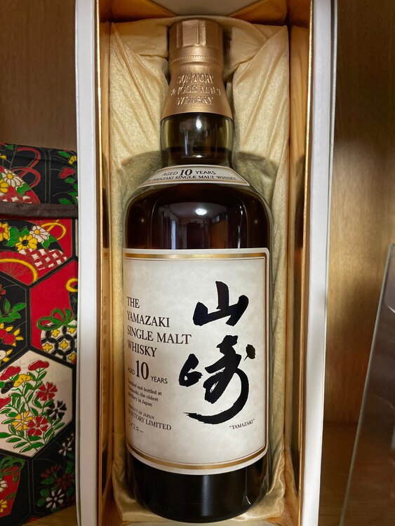 サントリー山崎10年（お酒）の商品画像 - 査定依頼日：2025年1月19日 - 最高査定価格：22,000円