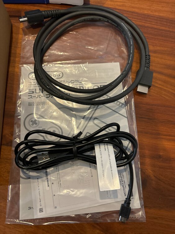 ニンテンドークラシックミニ　スーパーファミコン（ゲーム機本体・ゲームソフト）の商品画像 - 査定依頼日：2025年3月29日 - 最高査定価格：4,000円