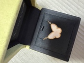 ヴァンクリ　ラッキーアルハンブラ　パピヨン（金・貴金属）の商品画像 - 査定依頼日：2026年3月24日 - 最高査定価格：450,000円