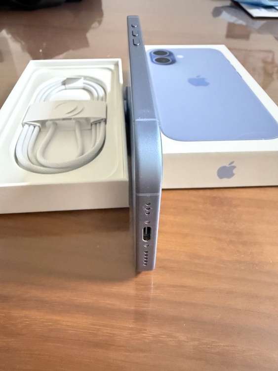 iPhone iPhone 17 512GB SIMフリー（スマホ）の商品画像 - 査定依頼日：2026年7月18日 - 最高査定価格：119,000円