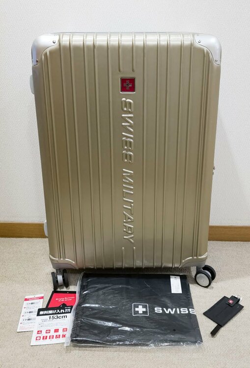 SWISS MILITARYスーツケース CYGNUS SM-A828 GOLD（ブランドバッグ）の商品画像 - 査定依頼日：2026年4月15日 - 最高査定価格：1,000円