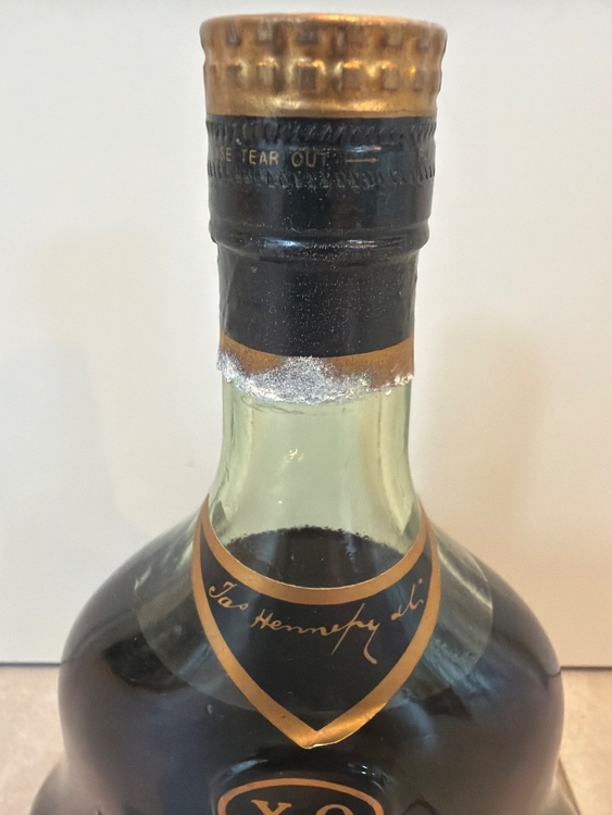 ブランデー ヘネシー（お酒）の商品画像 - 査定依頼日：2026年9月6日 - 最高査定価格：19,500円