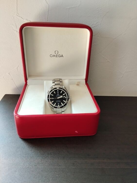 オメガ シーマスター プラネットオーシャン（高級時計）の商品画像 - 査定依頼日：2025年8月31日 - 最高査定価格：400,000円