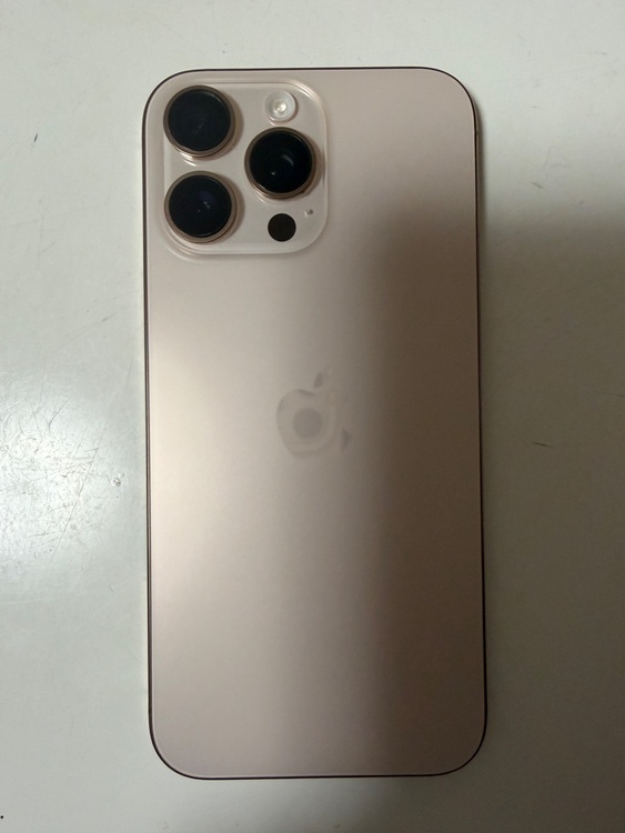 iPhone 16 Pro Max 256GB SIMフリー（スマホ）の商品画像 - 査定依頼日：2026年2月20日 - 最高査定価格：129,000円