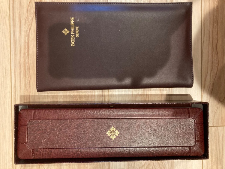 パテックフィリップ カラトラバ 5107J-001（高級時計）の商品画像 - 査定依頼日：2025年10月13日 - 最高査定価格：2,850,000円