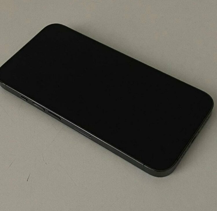 iPhone13pro（スマホ）の商品画像 - 査定依頼日：2026年9月15日 - 最高査定価格：45,000円