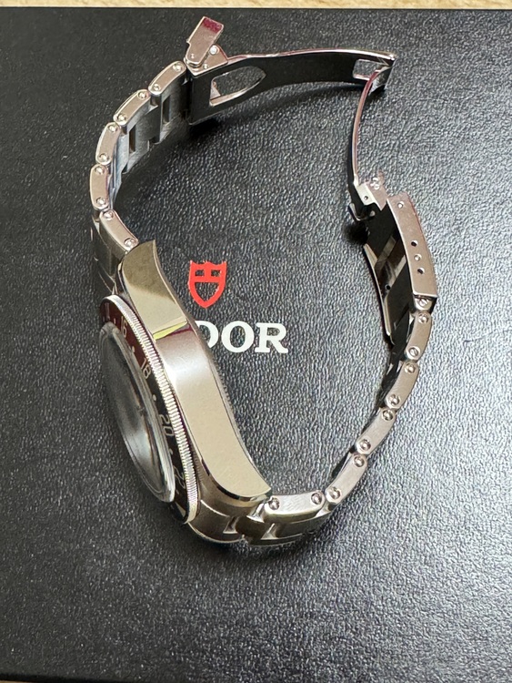 チューダー ブラックベイ 79830q（高級時計）の商品画像 - 査定依頼日：2025年10月20日 - 最高査定価格：430,000円