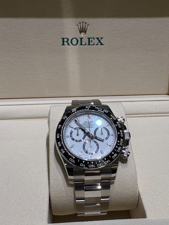 ロレックス デイトナ 126500Ln（高級時計）の商品画像 - 査定依頼日：2026年3月7日 - 最高査定価格：5,810,000円