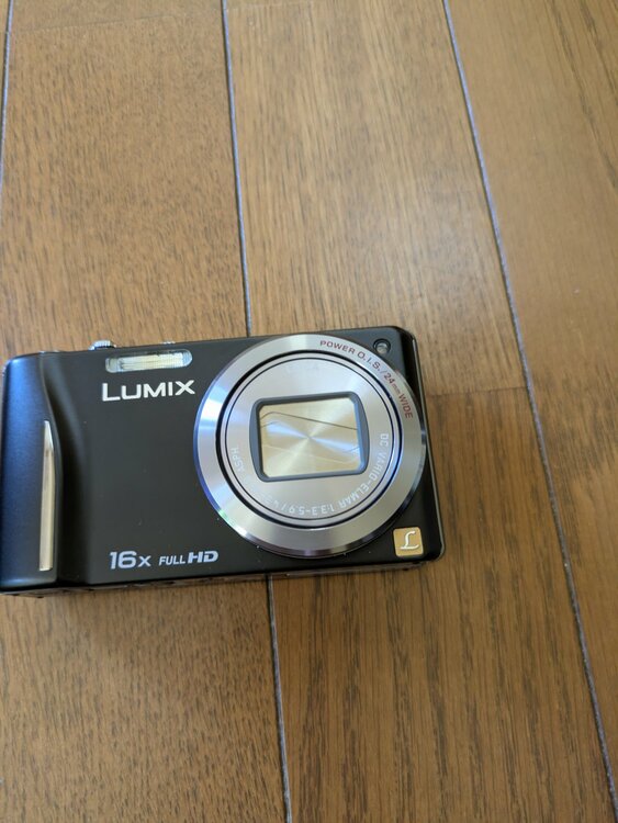 LUMIX（カメラ）の商品画像 - 査定依頼日：2026年7月16日 - 最高査定価格：4,000円