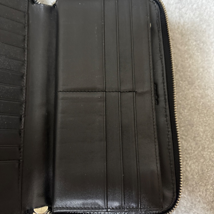 muta ムータ イントレチャート スティングレイ 長財布（ブランド財布・小物）の商品画像 - 査定依頼日：2025年9月18日 - 最高査定価格：18,000円