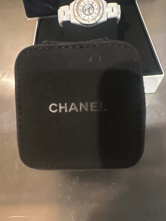 シャネル J12 Ｈ253（高級時計）の商品画像 - 査定依頼日：2025年4月21日 - 最高査定価格：350,000円