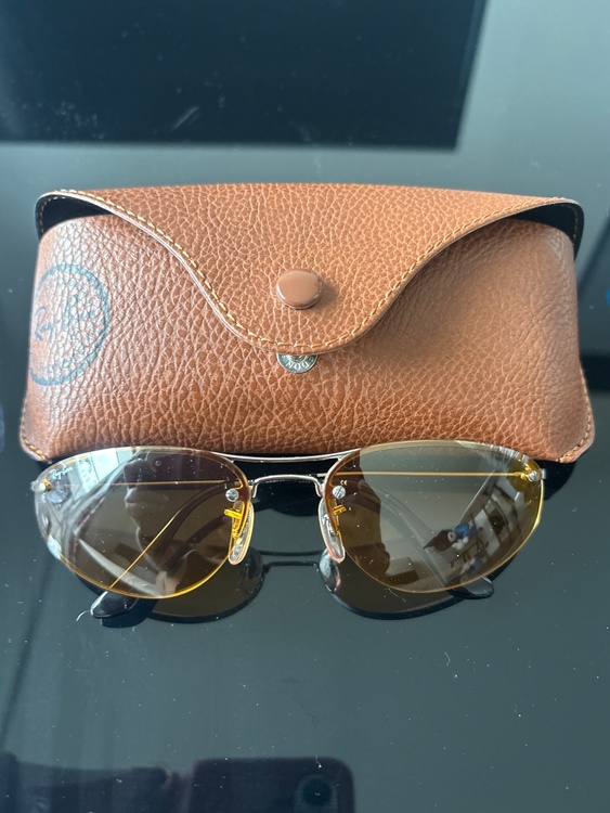 金メガネ3点、指輪、図書カード（金・貴金属）の商品画像 - 査定依頼日：2026年4月29日 - 最高査定価格：403,000円