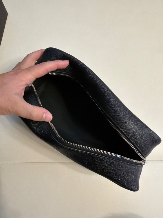 イブサンローラン  （ブランドバッグ）の商品画像 - 査定依頼日：2026年3月3日 - 最高査定価格：40,000円