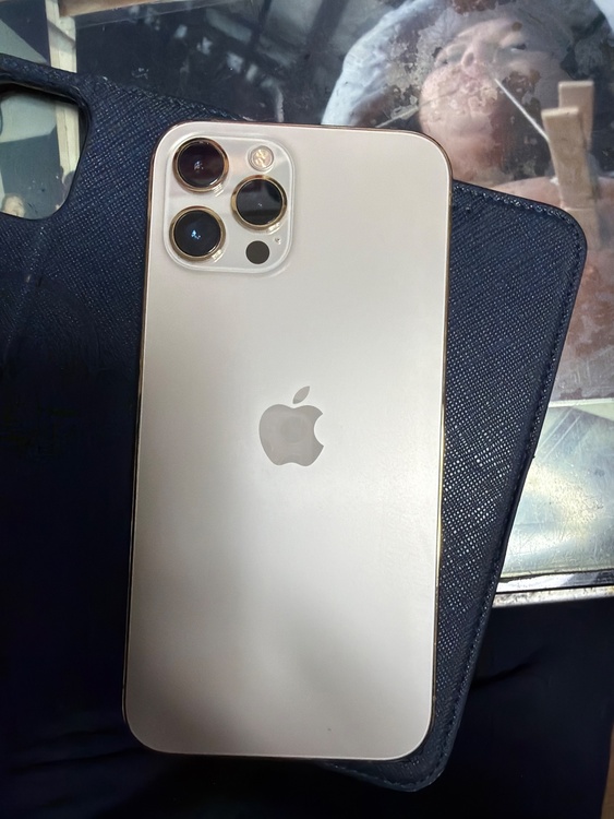 iPhone 12 Pro Max 256GB Softbank（スマホ）の商品画像 - 査定依頼日：2026年3月13日 - 最高査定価格：47,000円