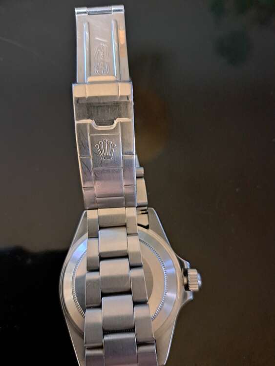 ロレックス サブマリーナー 16610L（高級時計）の商品画像 - 査定依頼日：2025年5月24日 - 最高査定価格：1,400,000円