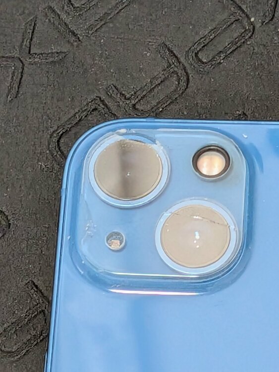 iPhone iPhone 13 128GB SIMフリー（スマホ）の商品画像 - 査定依頼日：2026年7月2日 - 最高査定価格：19,000円