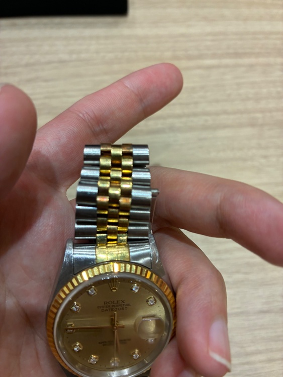 ロレックス デイトジャスト 16233（高級時計）の商品画像 - 査定依頼日：2026年3月12日 - 最高査定価格：1,080,000円