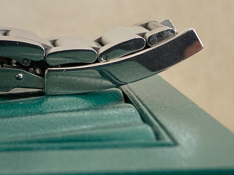 サブマリーナデイト（高級時計）の商品画像 - 査定依頼日：2026年1月22日 - 最高査定価格：1,770,000円