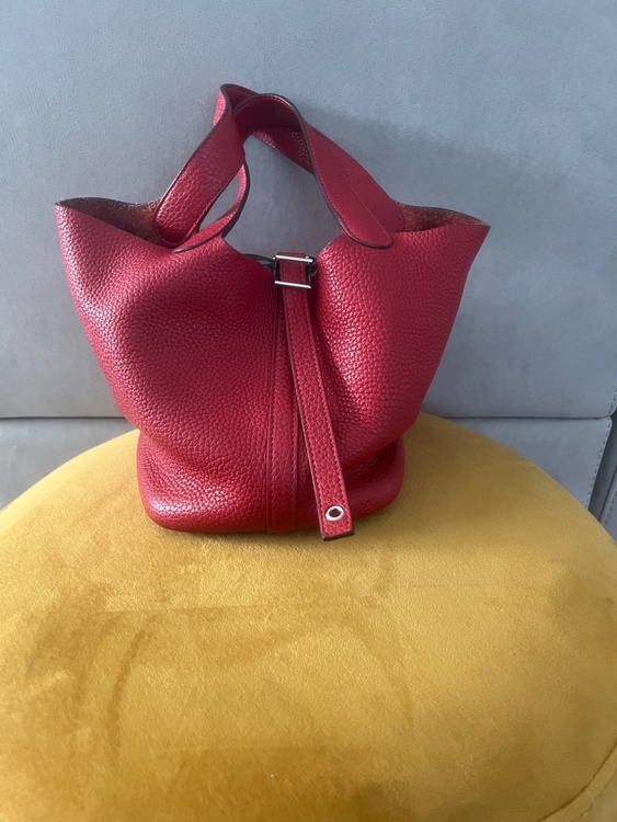 ピコタンpm（ブランドバッグ）の商品画像 - 査定依頼日：2026年3月9日 - 最高査定価格：290,000円