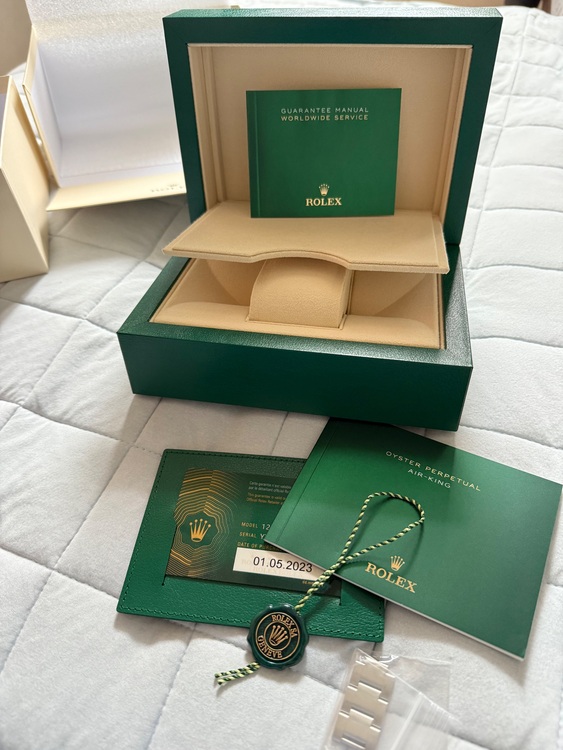 ロレックス エアキング 12690（高級時計）の商品画像 - 査定依頼日：2025年11月25日 - 最高査定価格：1,250,000円