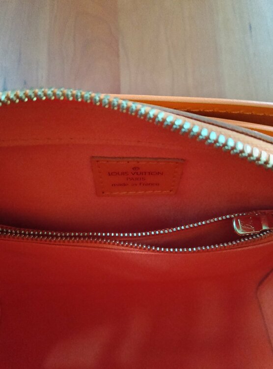 ハンドバッグ（ブランドバッグ）の商品画像 - 査定依頼日：2026年2月7日 - 最高査定価格：90,000円