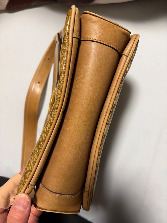 馬車金具バッグ（ブランドバッグ）の商品画像 - 査定依頼日：2026年2月1日 - 最高査定価格：40,000円