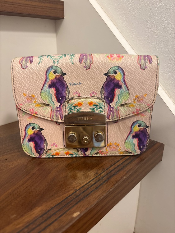 メトロポリス（ブランドバッグ）の商品画像 - 査定依頼日：2025年7月30日 - 最高査定価格：3,800円