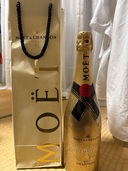 MOET 𝐈𝐦𝐩𝐞𝐫𝐢𝐚𝐥 limited Edition（お酒）の商品画像 - 査定依頼日：2025年11月28日 - 最高査定価格：2,500円