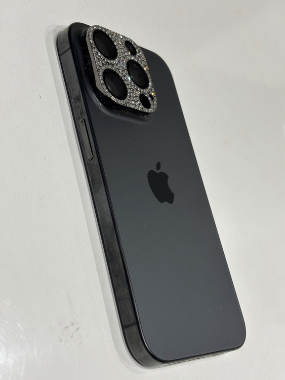 iPhone iPhone 15 Pro 256GB SIMフリー（スマホ）の商品画像 - 査定依頼日：2026年6月4日 - 最高査定価格：76,000円