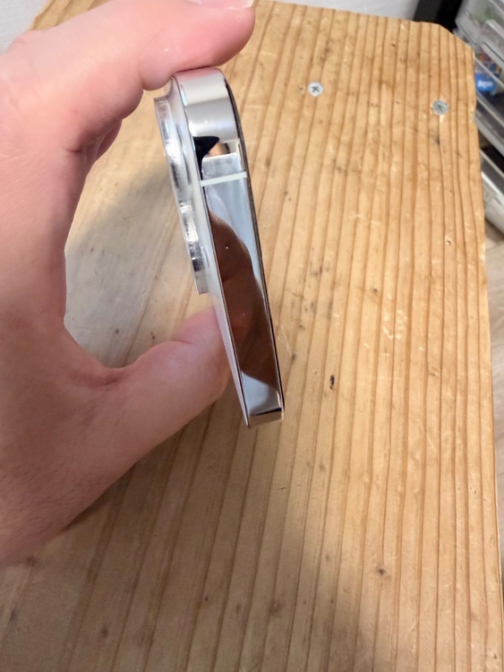 型番がわかりません。初期設定してしまいました。（スマホ）の商品画像 - 査定依頼日：2026年2月15日 - 最高査定価格：60,000円