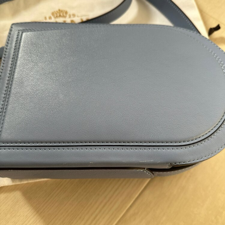 ヴァレクストラ  （ブランドバッグ）の商品画像 - 査定依頼日：2025年4月14日 - 最高査定価格：120,000円