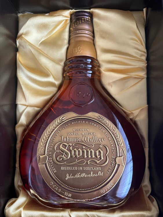 ウイスキー ジョニーウォーカー （お酒）の商品画像 - 査定依頼日：2025年6月1日 - 最高査定価格：1,000円