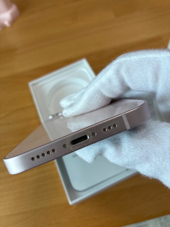 iPhone iPhone 13 128GB SIMフリー（スマホ）の商品画像 - 査定依頼日：2026年5月31日 - 最高査定価格：38,000円