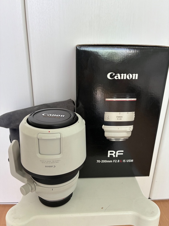 RF70-200F2.8（カメラ）の商品画像 - 査定依頼日：2026年5月1日 - 最高査定価格：240,000円