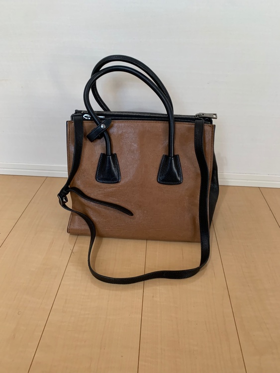 グレースカーフ2WAYバイカラー（ブランドバッグ）の商品画像 - 査定依頼日：2025年12月5日 - 最高査定価格：60,000円