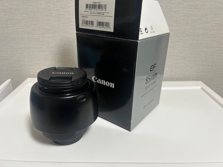 Canon EF 85mm f/1.2 L II USM（フード・元箱付）（カメラ）の商品画像 - 査定依頼日：2026年4月5日 - 最高査定価格：78,000円