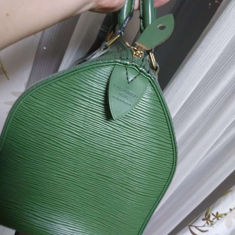 ルイヴィトン エピ （ブランドバッグ）の商品画像 - 査定依頼日：2022年10月10日 - 最高査定価格：27,000円