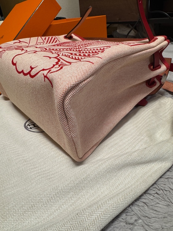 Hermès Pre-Owned エールバッグ ジップ ペガス ポップ トワル＆（ブランドバッグ）の商品画像 - 査定依頼日：2026年6月26日 - 最高査定価格：400,000円