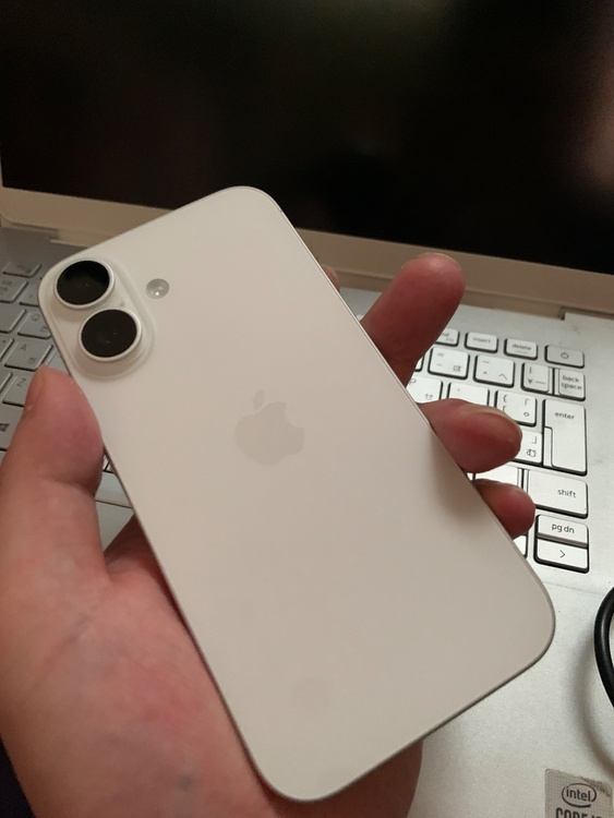 iPhone iPhone 16 128GB SIMフリー（スマホ）の商品画像 - 査定依頼日：2026年7月30日 - 最高査定価格：88,000円