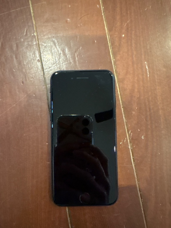 iPhone（スマホ）の商品画像 - 査定依頼日：2026年3月7日 - 最高査定価格：13,000円