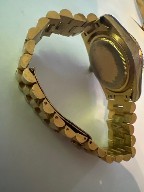 ロレックス　デイデイト（高級時計）の商品画像 - 査定依頼日：2025年4月30日 - 最高査定価格：1,000,000円