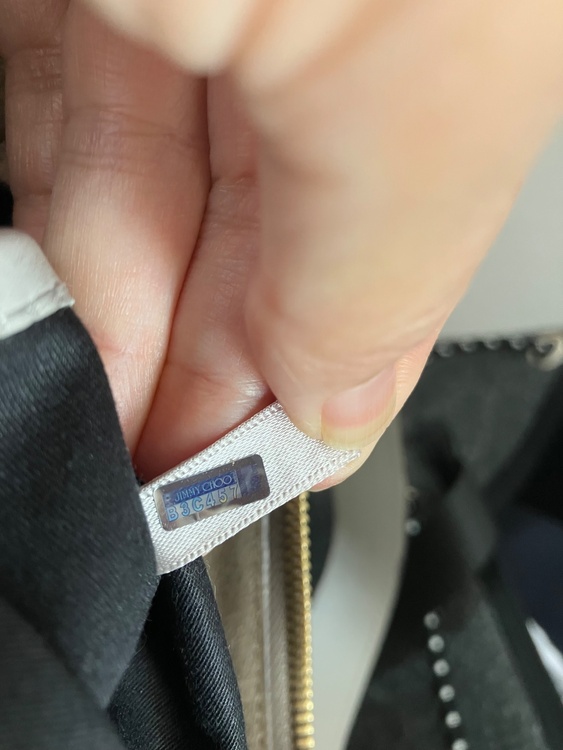 バッグ（ブランドバッグ）の商品画像 - 査定依頼日：2026年6月22日 - 最高査定価格：15,000円
